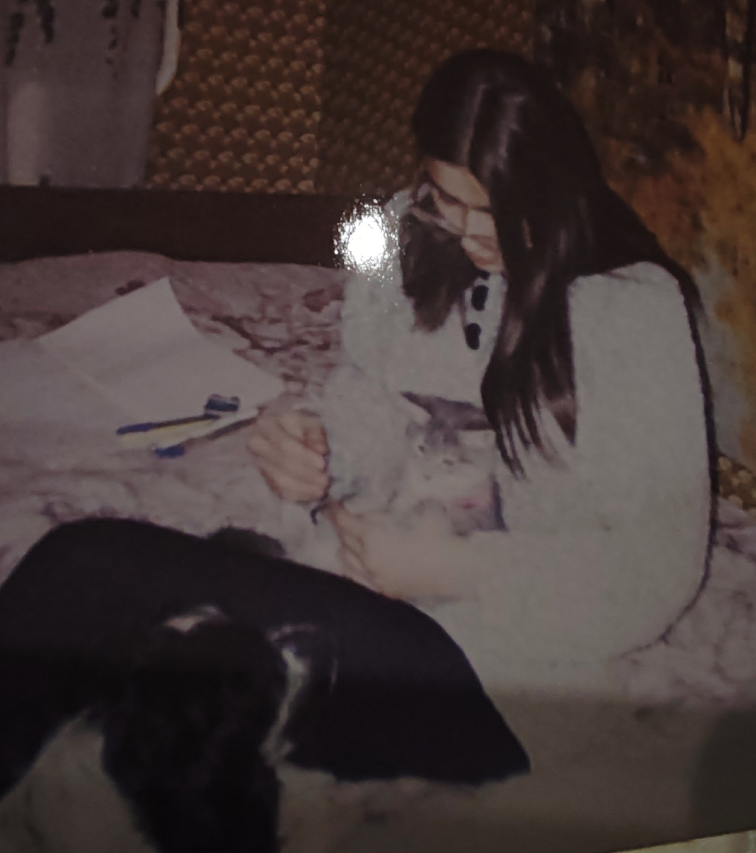 Котенок Сережка еще малыш