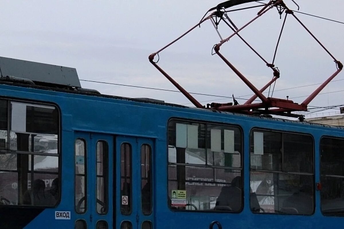    Подросток попал под трамвай в Екатеринбурге