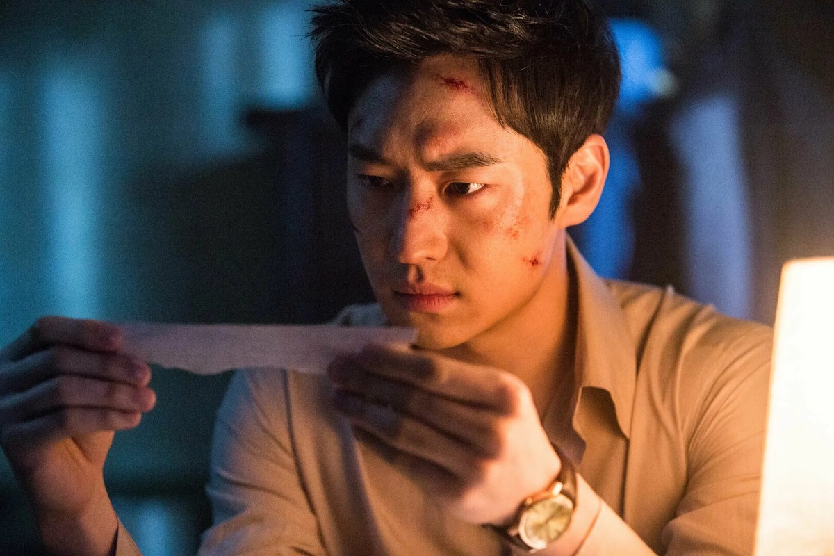 Кадр из фильма "Детектив Хон Гиль Дон". 