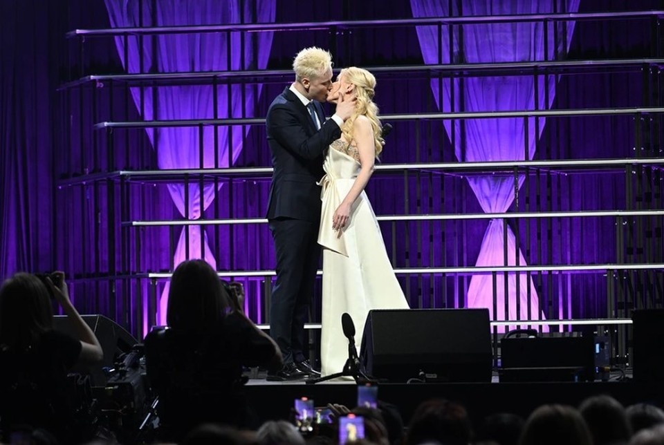    Певец SHAMAN посвятил песню бывшей жене перед поцелуем с Мизулиной Евгения ГУСЕВА