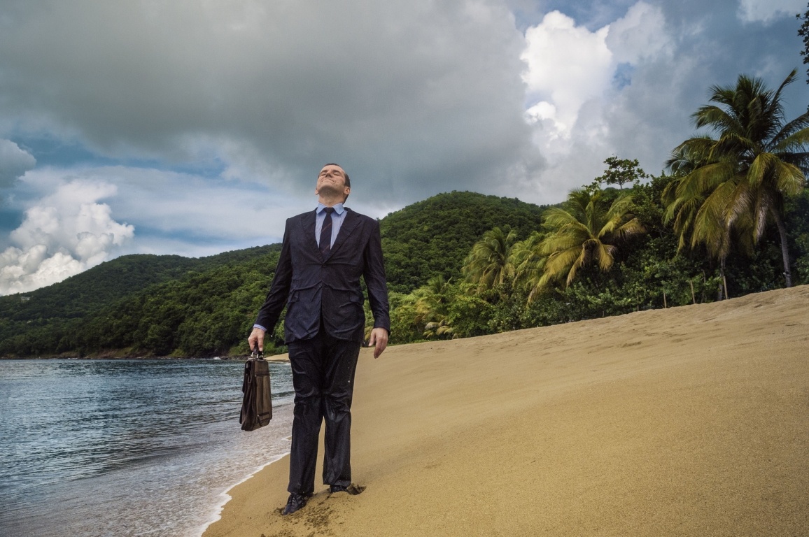 "Смерть в раю", 1 сезон, 2011