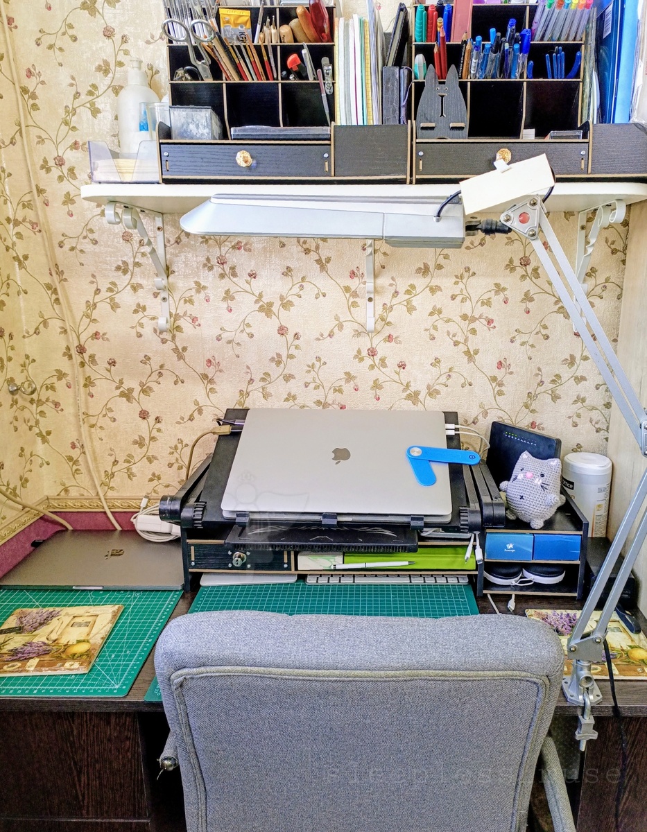 Заведующий кабинетом на своем месте!