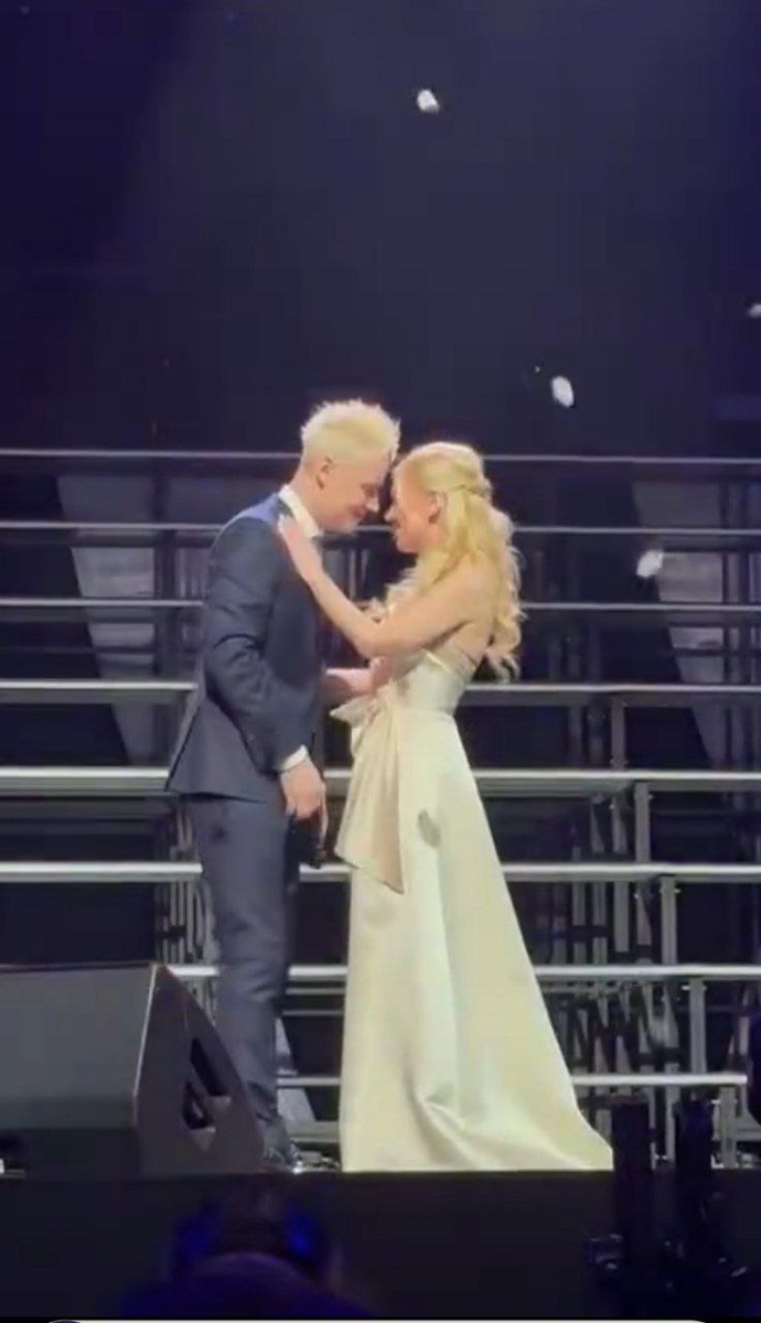 Shaman и Екатерина Мизулина. Социальные сети