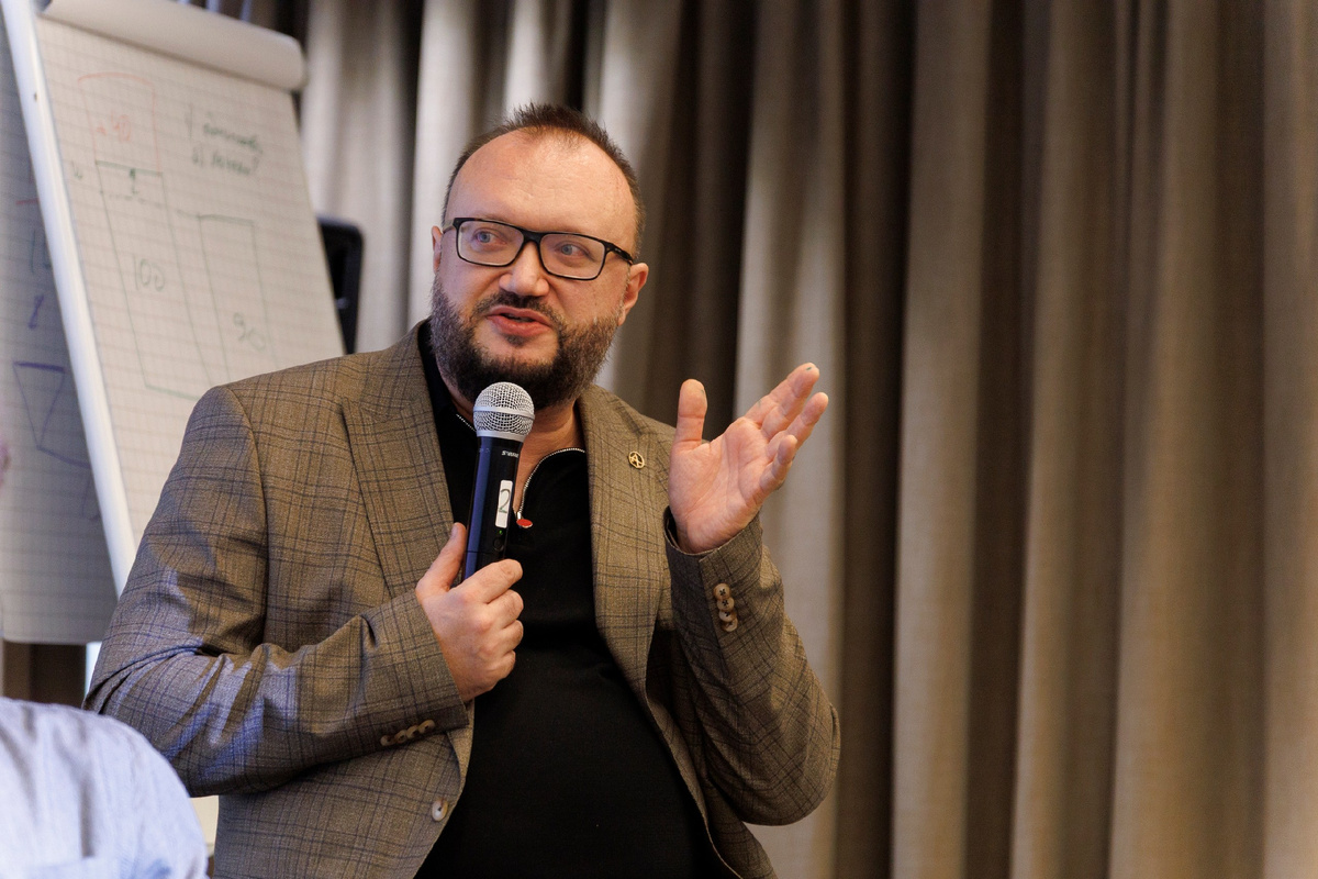 Евгений Колотилов, тренер по продажам 