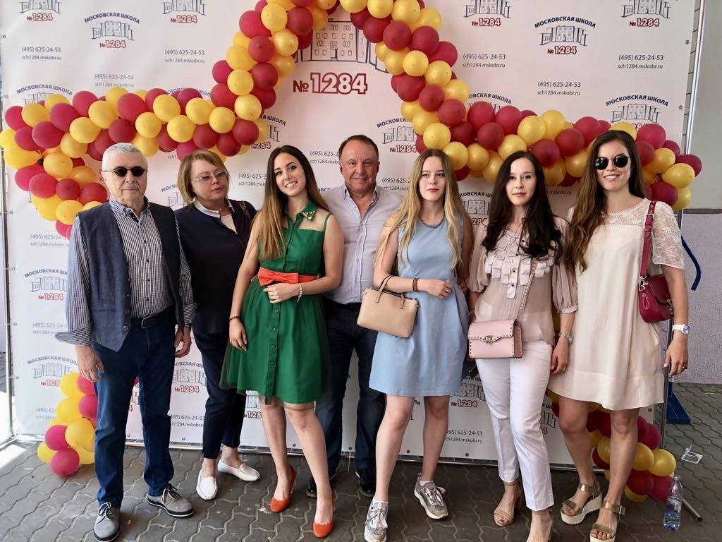 2018 год. Последний звонок у Олеси.