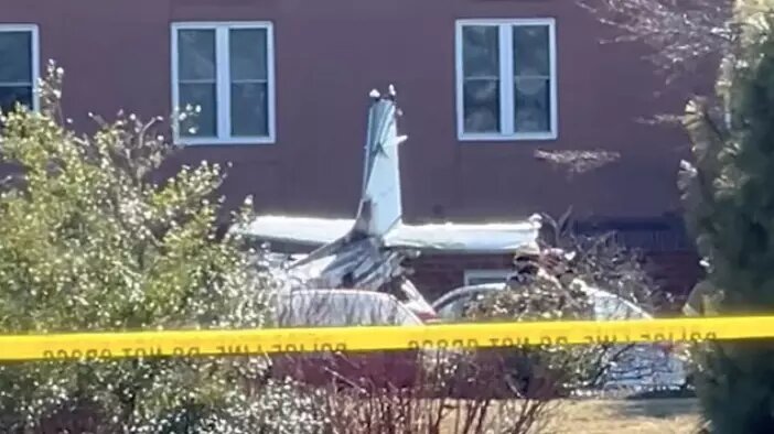 Пилот упавшего в Пенсильвании самолета информировал диспетчеров о проблеме с дверью. Фото: REUTERS