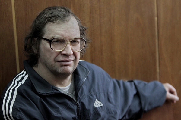 Основатель финансовой пирамиды «МММ» Сергей Мавроди в зале Хамовнического суда Москвы, где рассматривается жалоба на его арест, 2012 год / Андрей Стенин/РИА Новости 
