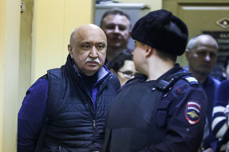    На прошлой неделе в Савеловском районном суде Москвы продолжился допрос свидетелей стороны защиты по делу экс-ректора КФУ Ильшата Гафурова.   
Фото: «БИЗНЕС Online»