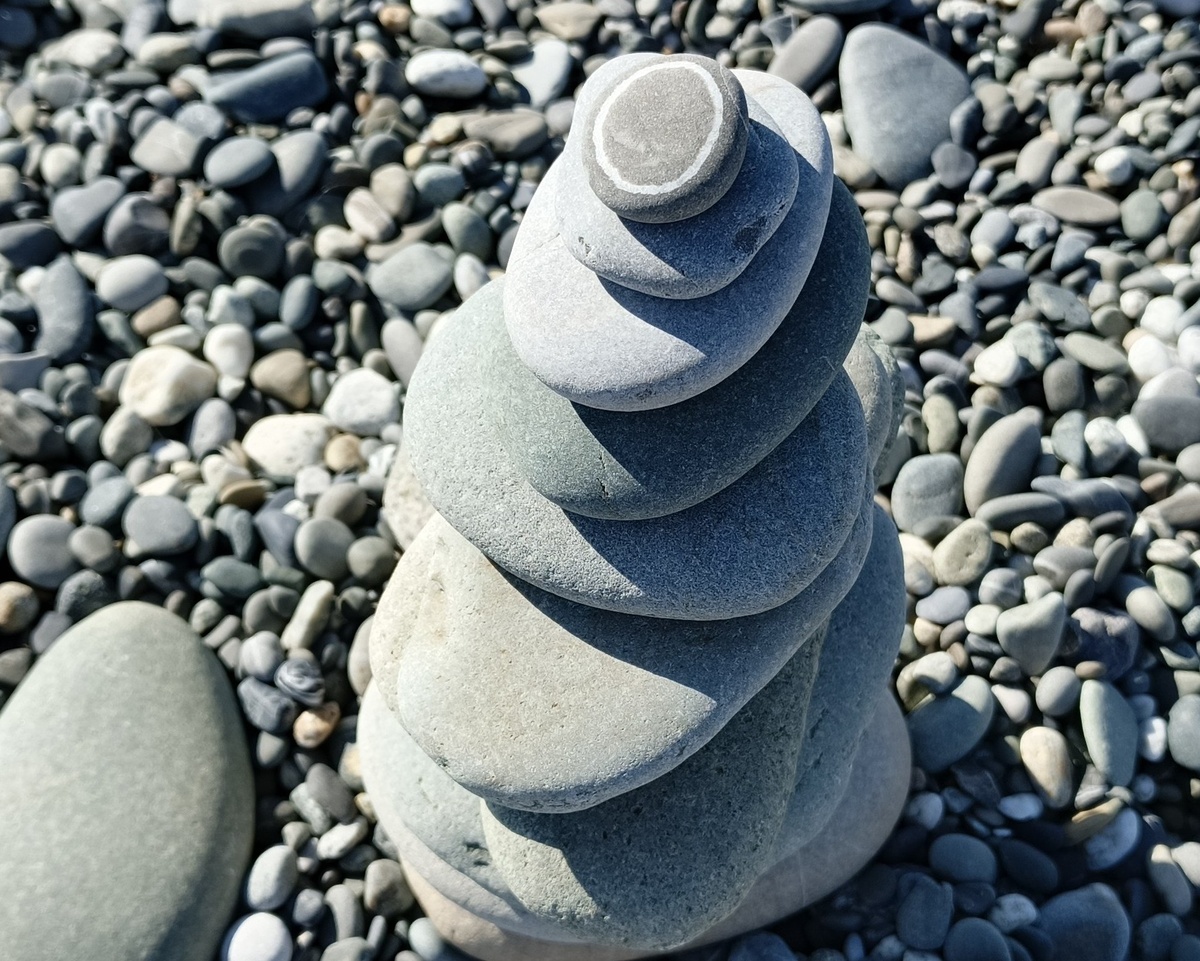 Адлер, пляж Огонек, март 2025 г.