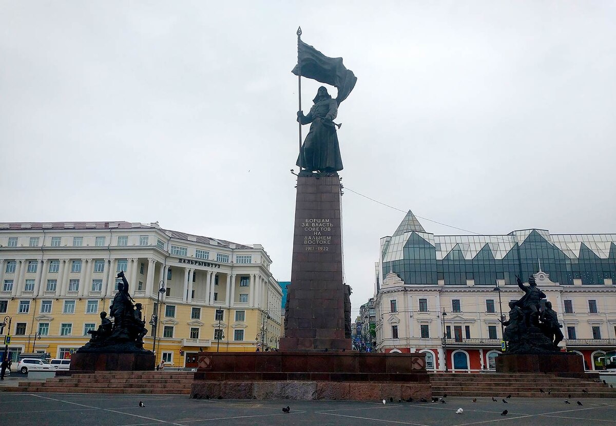 Владивосток - начало путешествия. Фото Виталия ВЕБЕРА.