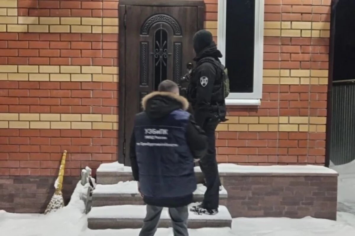    В Оренбурге главы поставляющих электроэнергию компаний попались на взятках