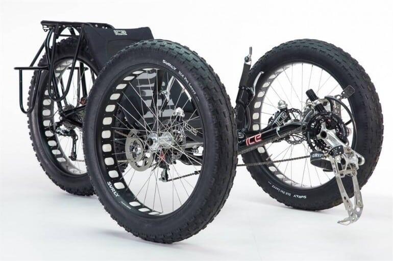 Веломобиль "White ICE Cycle" британской компании "Inspired Cycle Engineering (ICE)" [5]