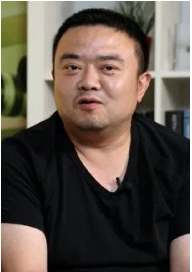 Лэй Ми - король китайского криминального романа. 