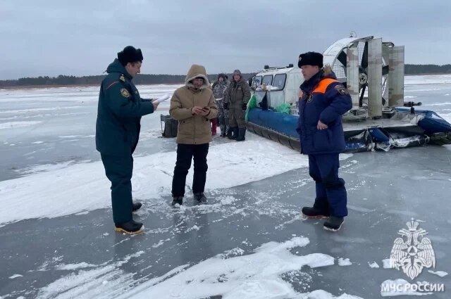    Какая сейчас толщина льда на Рыбинском водохранилище?