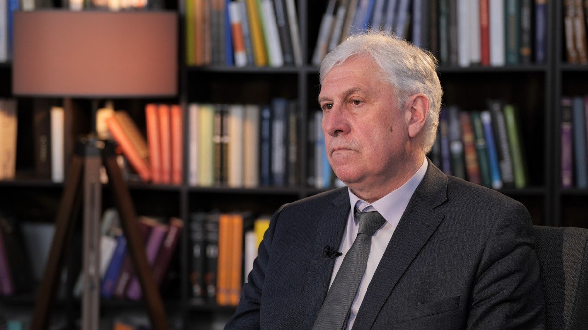 Заместитель директора Института экономики, математики и информационных технологий Президентской академии Сергей Маруев рассказывает о программах Мегакластеров «Экономика» и «Информационные технологии».