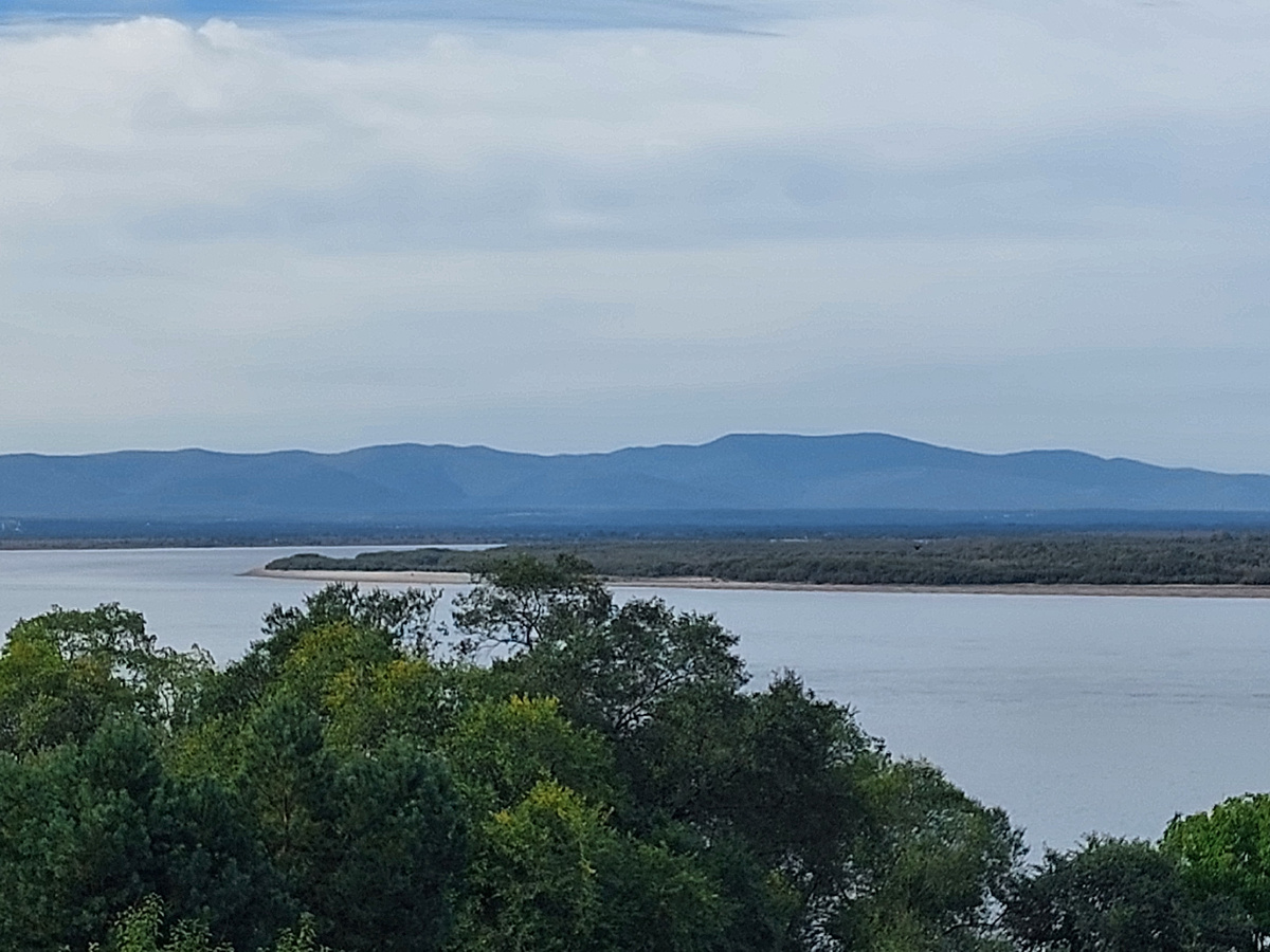 Чувствуется размах и просторы. Хехцирский заповедник на дальнем плане