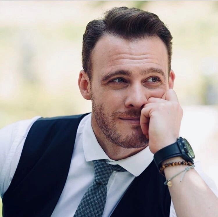 Кадр из сериала "Постучись в мою дверь". Фото из открытых источников