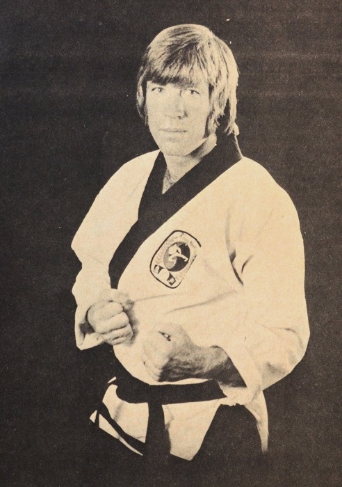 Чак Норрис. / Фото: backkicks.com