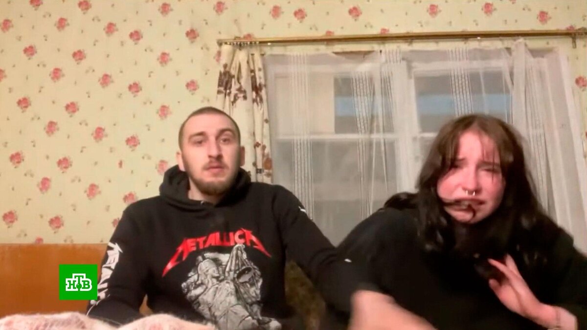    Российский треш-стример проломил голову девушке в прямом эфире