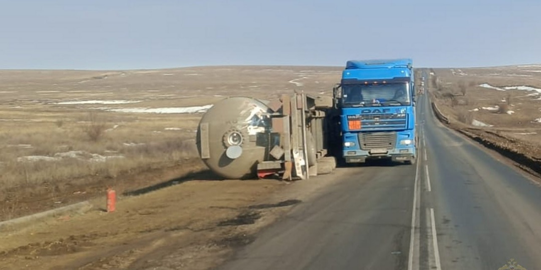 Движение заблокировано на трассе Волгоград — Саратов