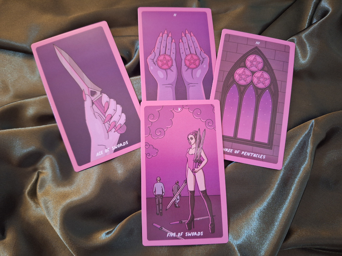 Тут пришлось постараться чтобы отобрать цензурные карты)