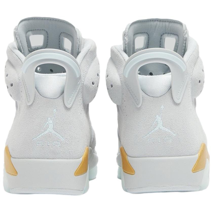 На фото: Air Jordan VI – один из культовых силуэтов бренда Jordan с видимой Nike Air подушкой в подошве. Технология воздушной амортизации стала фирменным знаком линейки, сочетая комфорт и эффектный внешний вид.