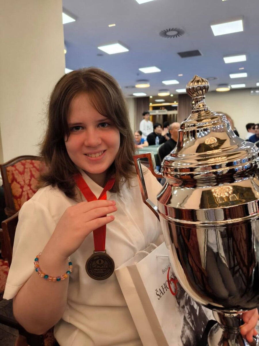  📷    Оренбургская шахматистка Анна Шухман стала победителем первенства мира Андрей Севостьянов