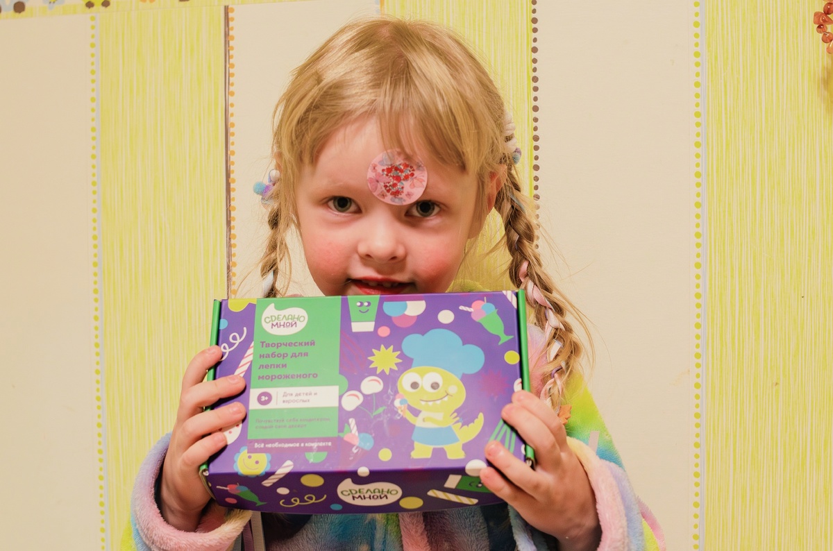 Набор покупала на Wb, там он имеет артикул 224576306. Вообще вариантов таких творческих коробочек очень много, я особо не выбирала, первый попавшийся мне и понравился