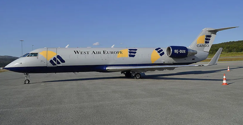 SE-DUX, CRJ 200, попавший в аварию. (VGTV)