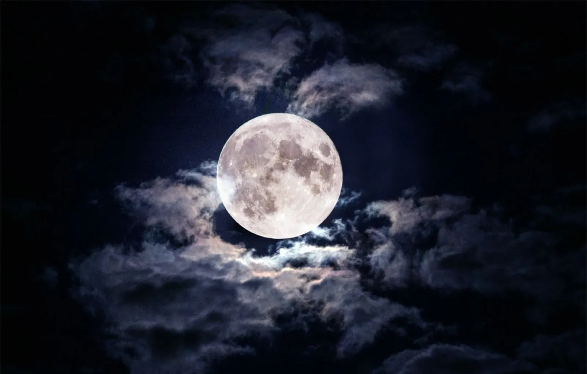 Полнолуние