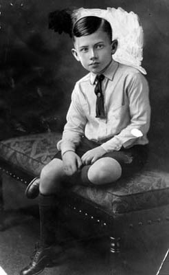 Уолтер Коллинз в возрасте 7 лет