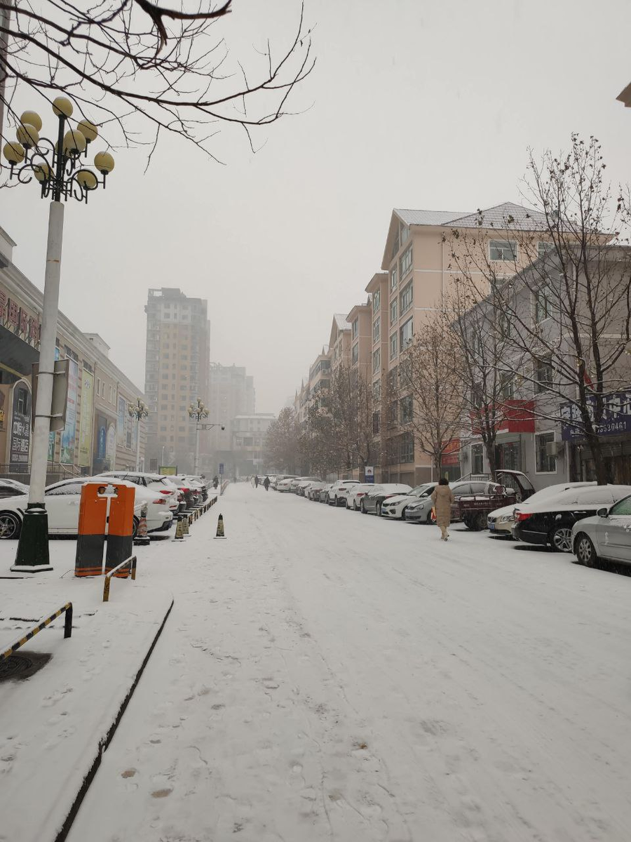 Смог в китайском городе Янцюань.