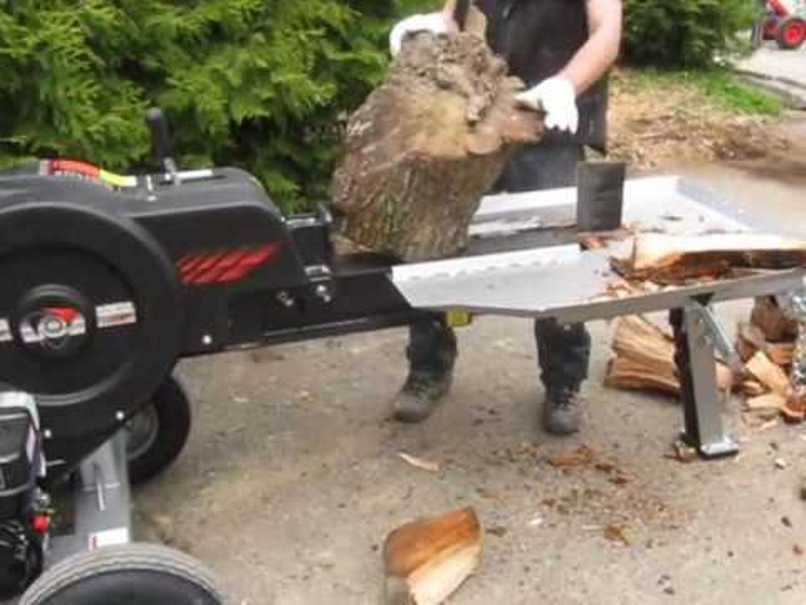 Инерционные (реечные) дровоколы для заготовки дров.