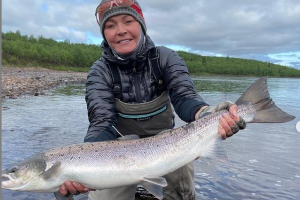 Марина КОВТУН очень любит рыбалку на Кольском полуострове. Фото: личный архив Марины КОВТУН