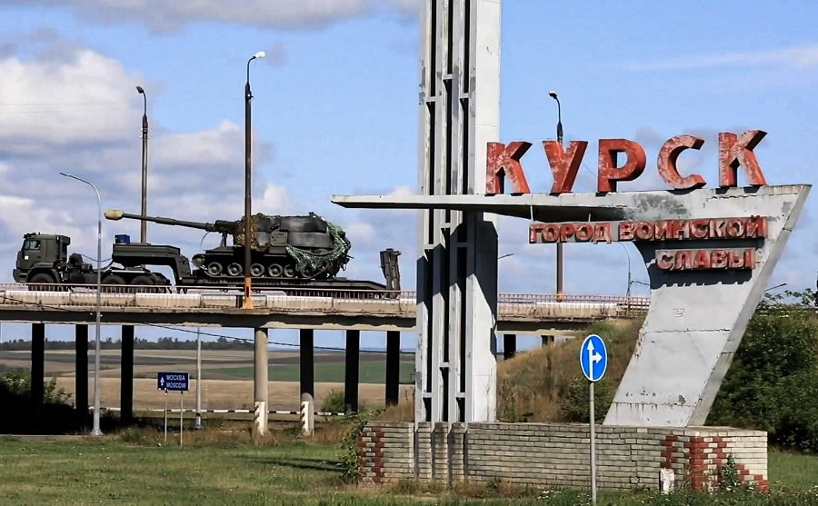 Движение колонн военной техники в Курской области - Фото: Пресс-служба Минобороны РФ/ТАСС