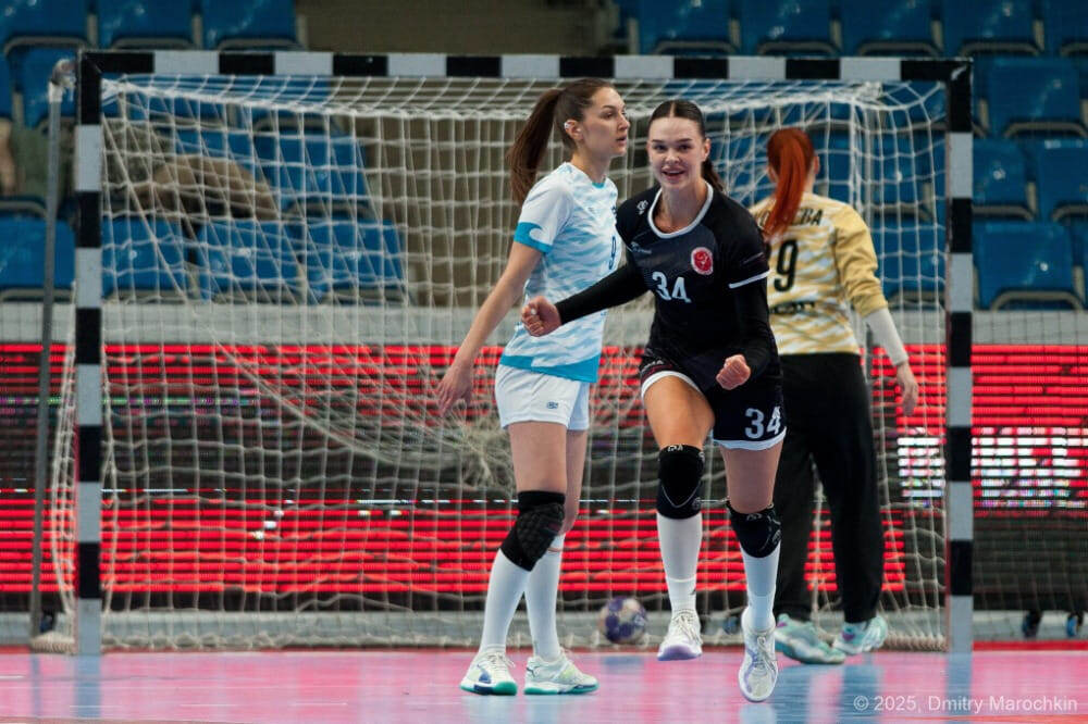    Яна Сотникова вновь примерила на себя роль лидера