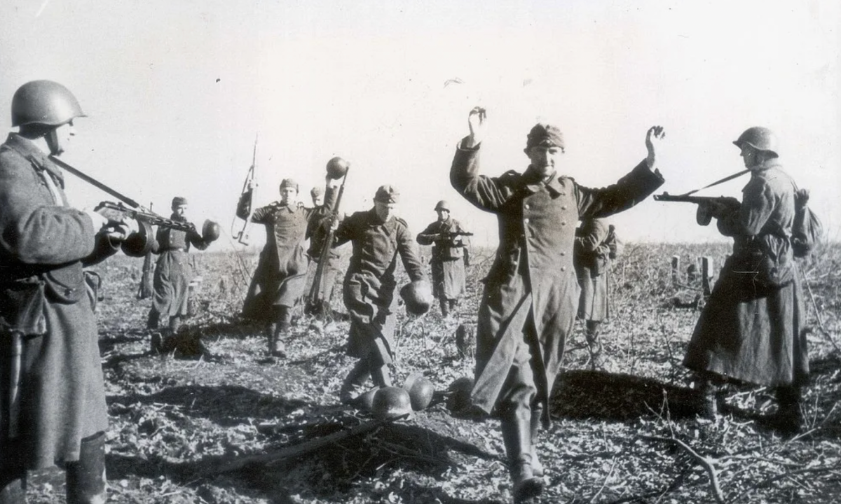 Кадры из архива: Сдача немецких солдат в плен ВОВ