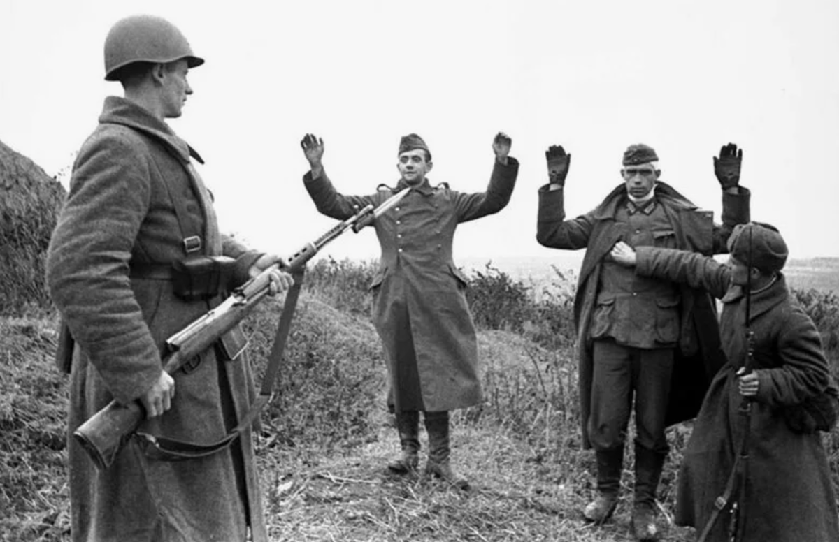 Кадры из архива: Сдача немецких солдат в плен ВОВ