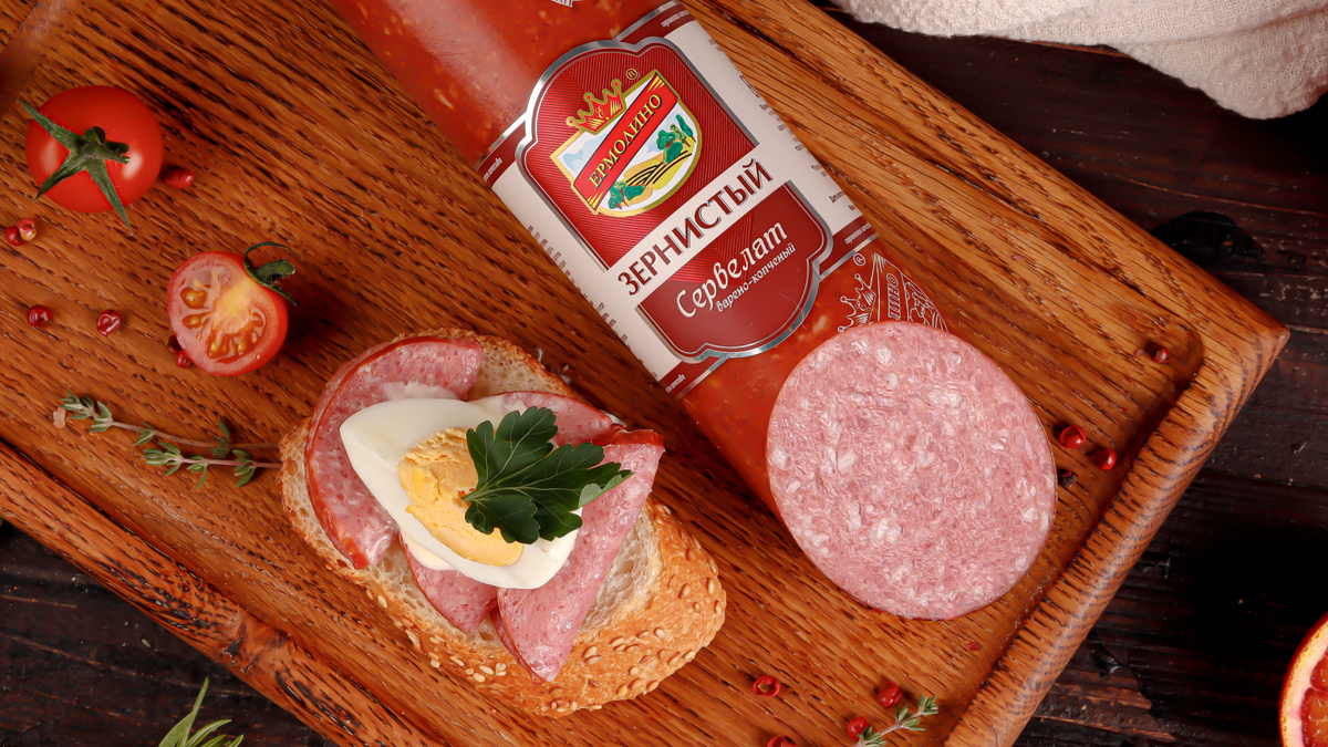 Колбаса варено-копченая «Сервелат Зернистый» ТМ «ЕРМОЛИНО»