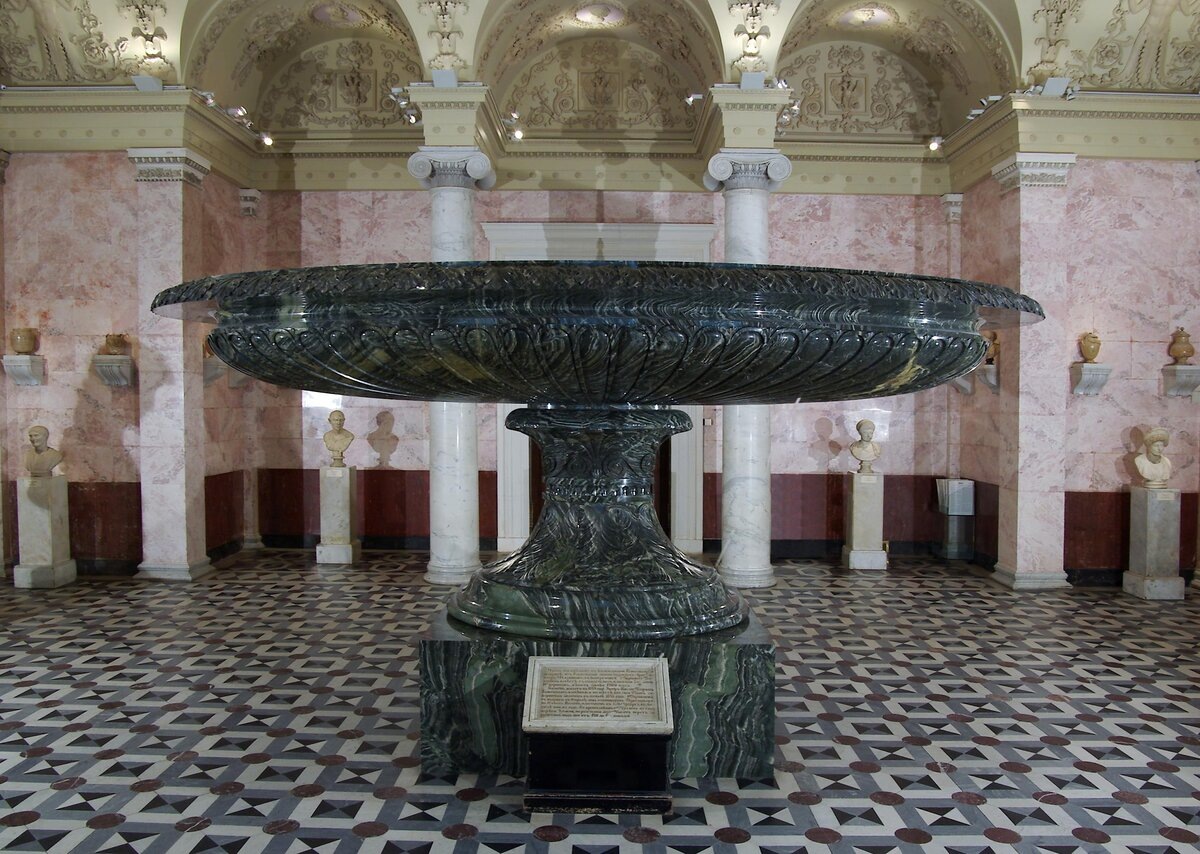 Колыванская ваза, фото Государственный Эрмитаж 