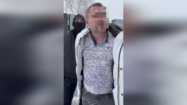    «Решу вопрос» за 2,5 млн рублей. ФСБ задержала жителя Оренбурга за мошенничество Белов Михаил Александрович