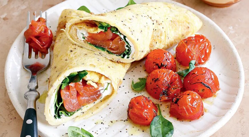   Яичный ролл с форелью и греческим йогуртом (Мой Магнит)