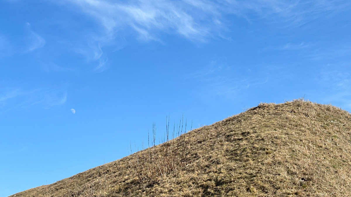 Холм восточного форта 