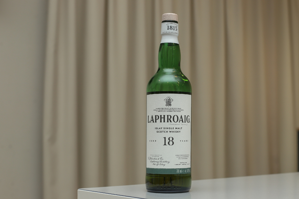 Laphroaig 18 2024