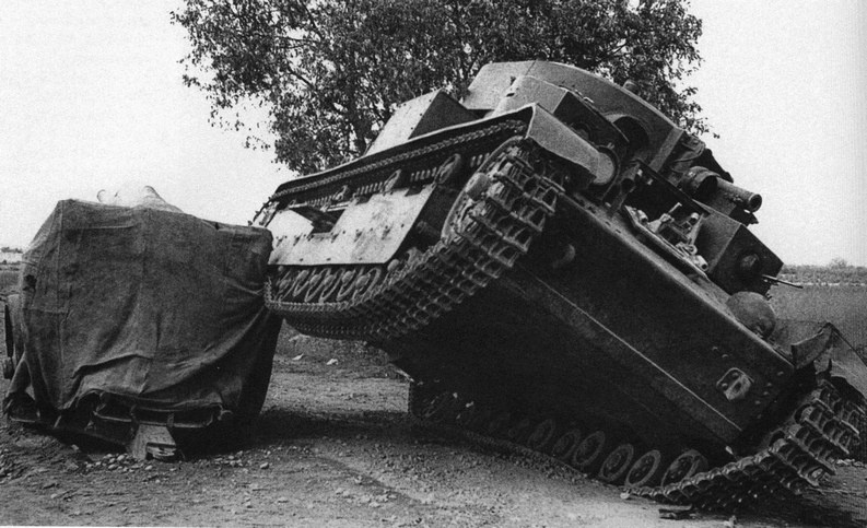 Танк Т-28 выпуска 1935 года из 4-й танковой дивизии 6-го механизированного корпуса