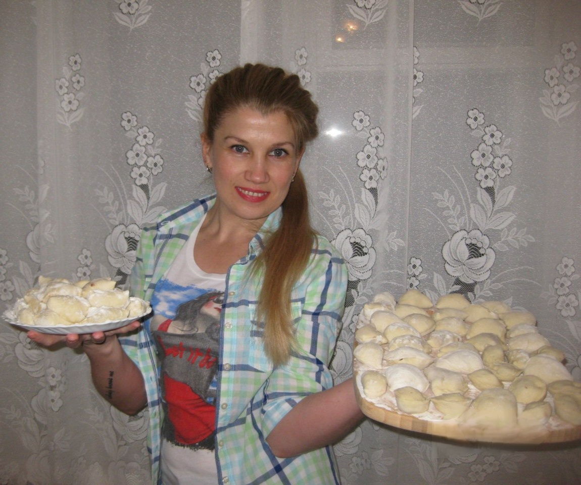 Автор 10 лет назад. Собственноручно подготовилась к пельменный вечеринке с друзьями. 