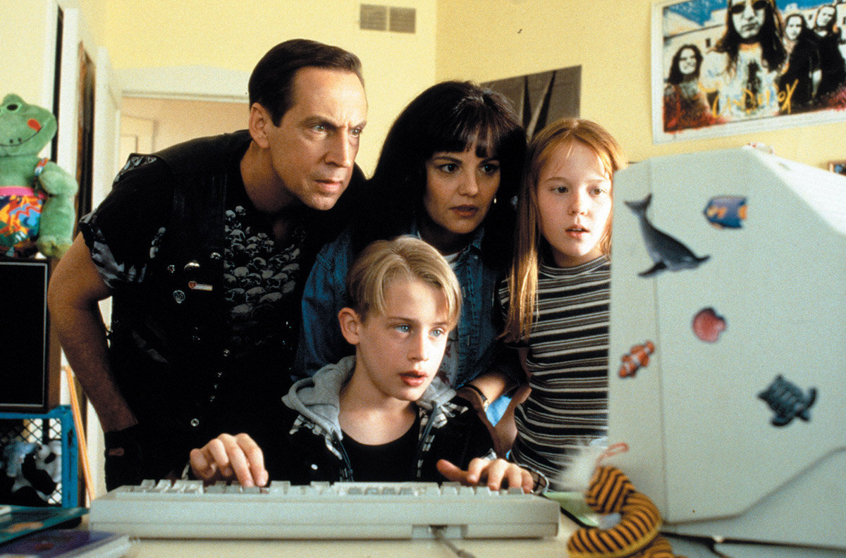 Кадр из фильма «Богатенький Ричи» (1994)