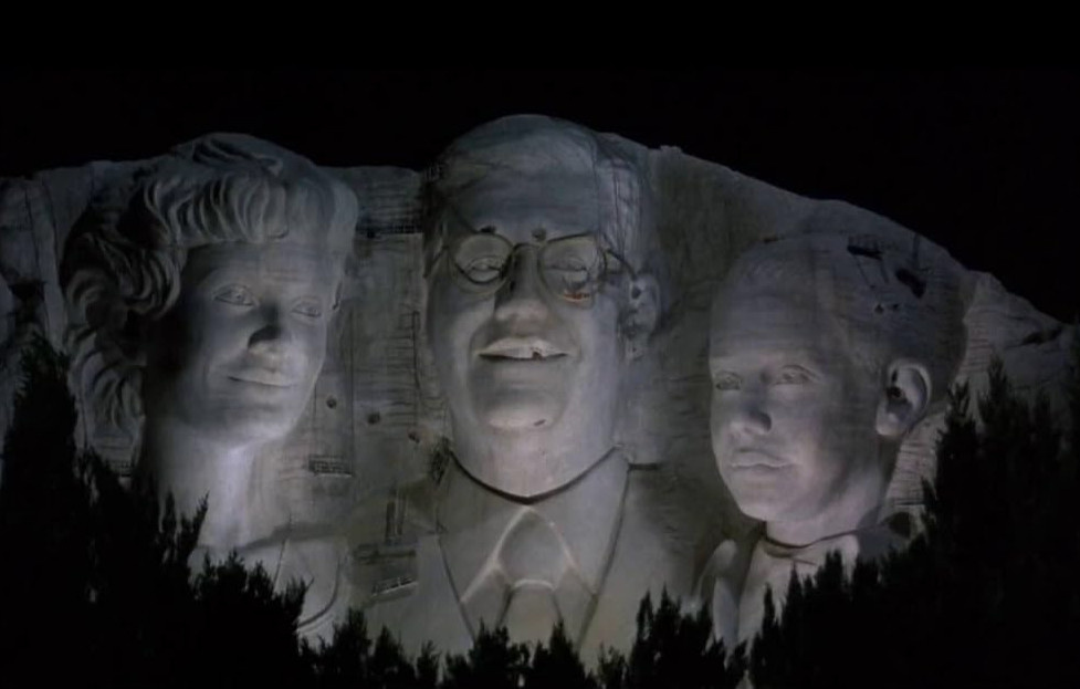 Кадр из фильма «Богатенький Ричи» (1994)