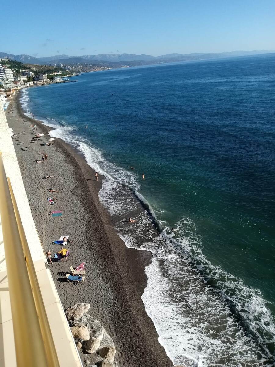 Пляж в Алуште