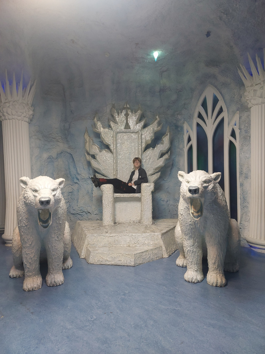 Почти королева